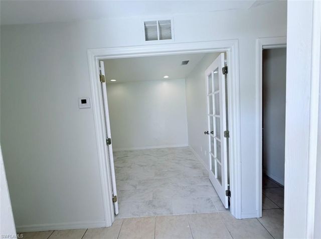 541 Hancock Bridge PKWY, Cape Coral, FL 33990