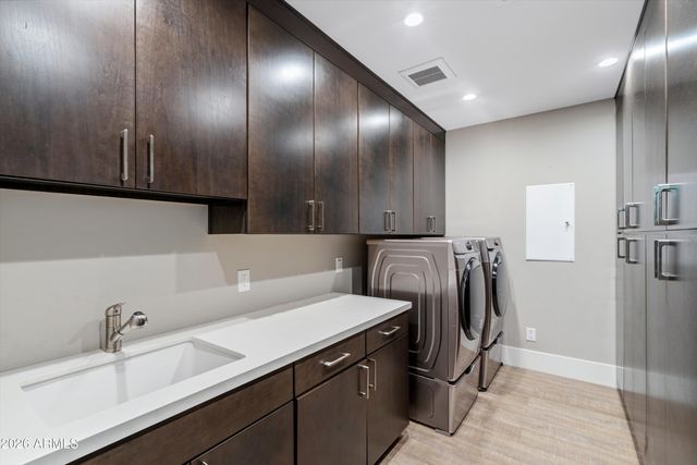 6525 E Cave Creek Road 7, Cave Creek, AZ 85331