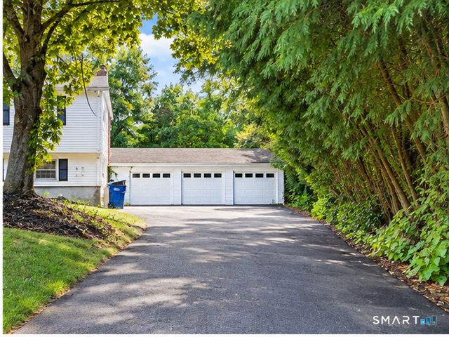 23 Coach Circle, Windsor, CT 06095
