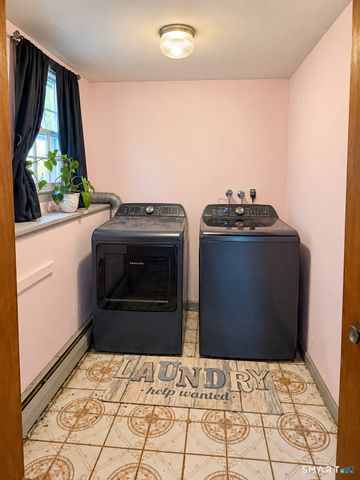 23 Coach Circle, Windsor, CT 06095