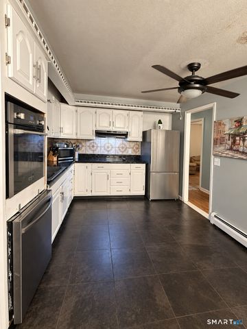 23 Coach Circle, Windsor, CT 06095