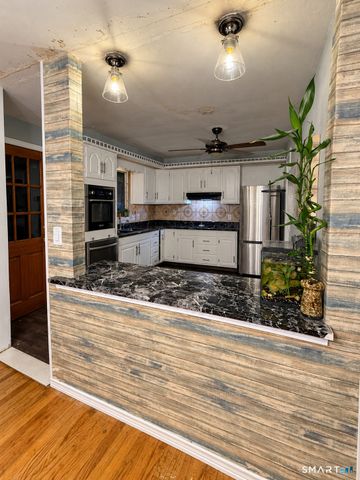 23 Coach Circle, Windsor, CT 06095