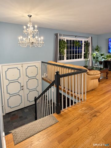 23 Coach Circle, Windsor, CT 06095
