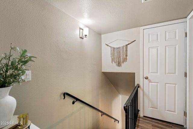 1251 N 47th Place, Phoenix, AZ 85008