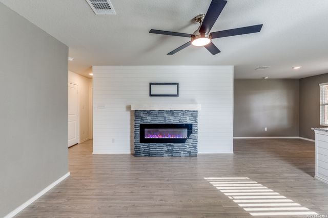 10535 Hammock Hill, Converse, TX 78109
