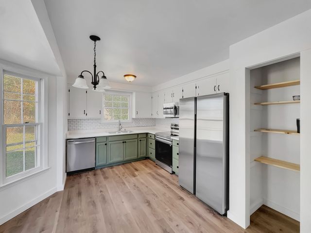 3447 Arvin Dr, Clarksville, TN 37042