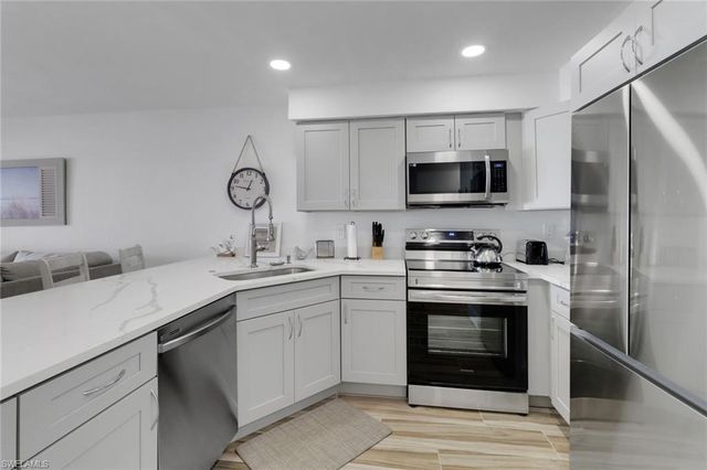25850 Hickory BLVD 102, Bonita Springs, FL 34134