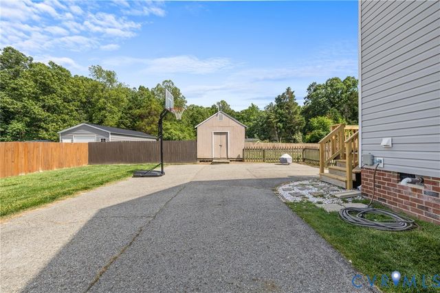13901 Berkley Davis Dr, Chesterfield, VA 23838