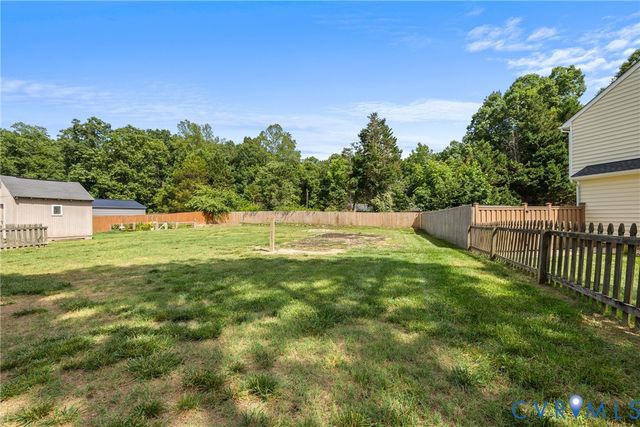 13901 Berkley Davis Dr, Chesterfield, VA 23838