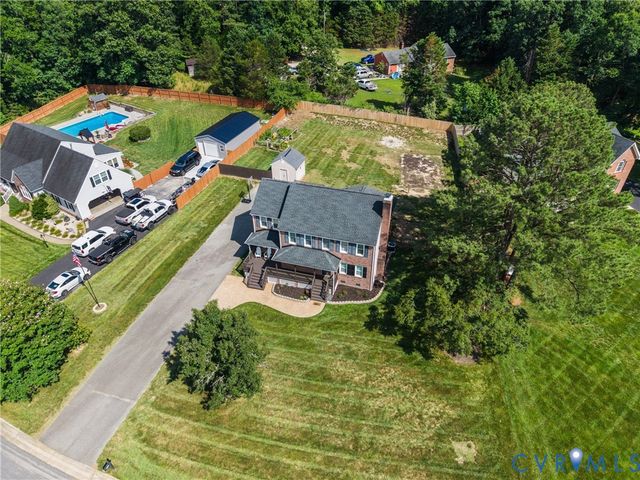 13901 Berkley Davis Dr, Chesterfield, VA 23838