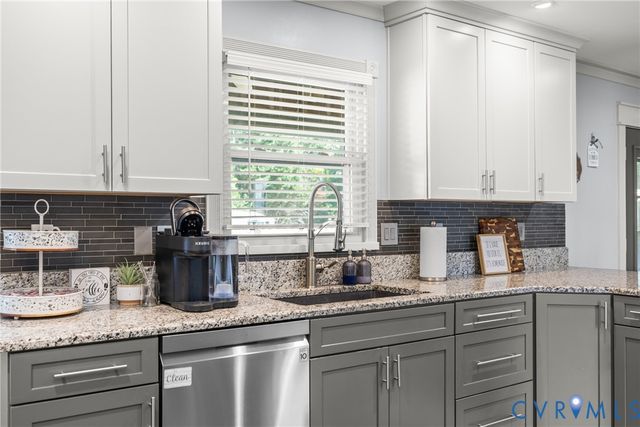 13901 Berkley Davis Dr, Chesterfield, VA 23838