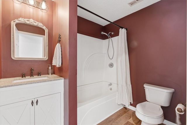112 Newry Road, Seneca, SC 29672