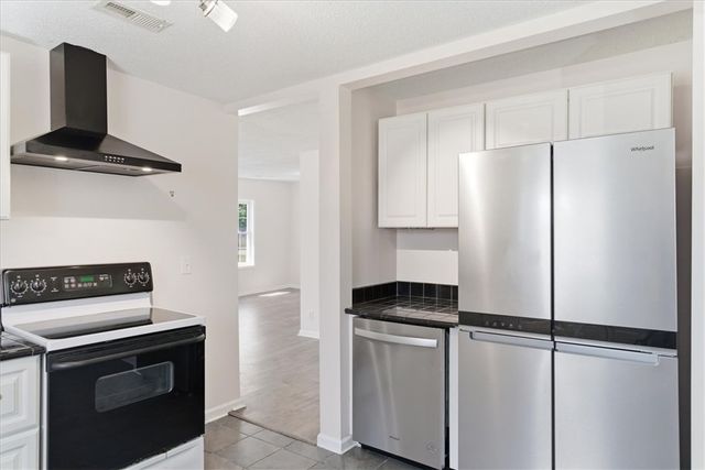 112 Newry Road, Seneca, SC 29672