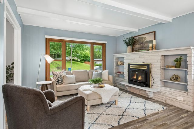 1501 Valders Avenue N, Golden Valley, MN 55427
