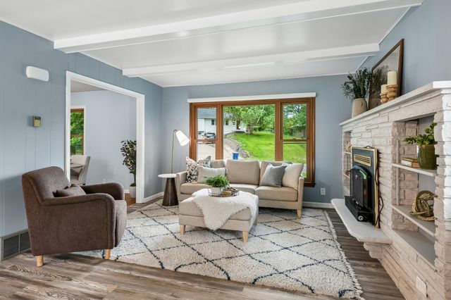 1501 Valders Avenue N, Golden Valley, MN 55427