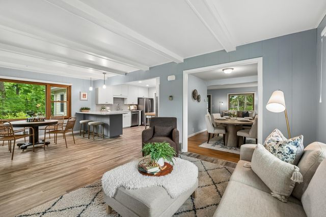 1501 Valders Avenue N, Golden Valley, MN 55427