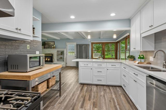 1501 Valders Avenue N, Golden Valley, MN 55427