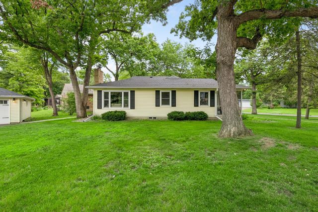 1501 Valders Avenue N, Golden Valley, MN 55427
