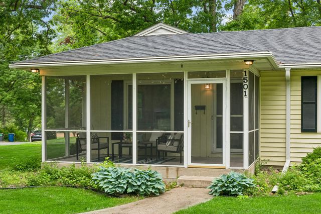1501 Valders Avenue N, Golden Valley, MN 55427