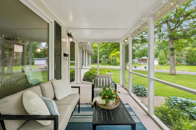 1501 Valders Avenue N, Golden Valley, MN 55427