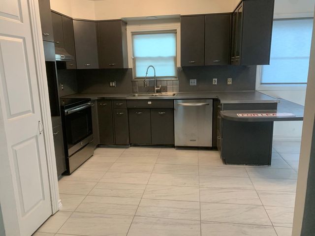 3449 Oak Creek Circle, Dallas, TX 75227