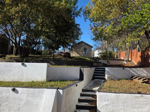 3449 Oak Creek Circle, Dallas, TX 75227