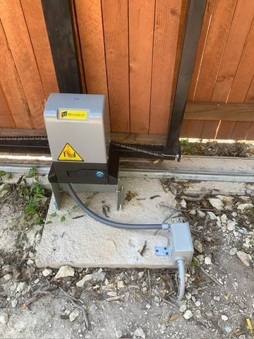 3449 Oak Creek Circle, Dallas, TX 75227