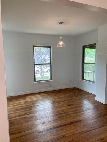 3449 Oak Creek Circle, Dallas, TX 75227