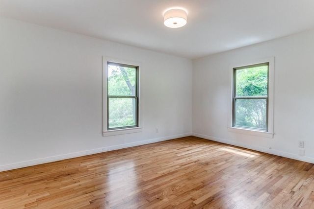 3449 Oak Creek Circle, Dallas, TX 75227