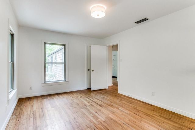 3449 Oak Creek Circle, Dallas, TX 75227