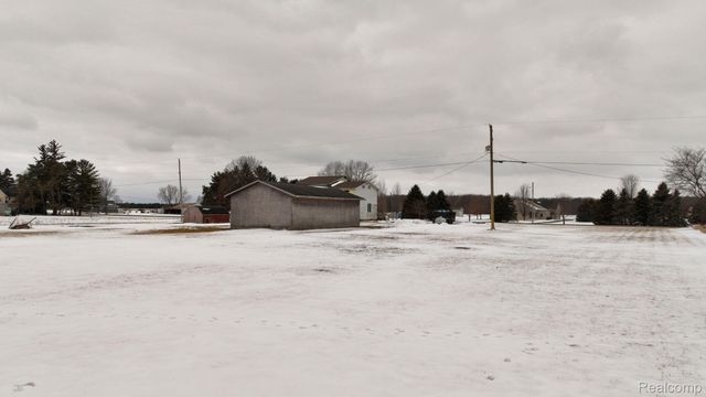 2770 N Geeck Road, Vernon Township, MI 48817