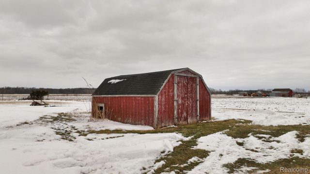 2770 N Geeck Road, Vernon Township, MI 48817