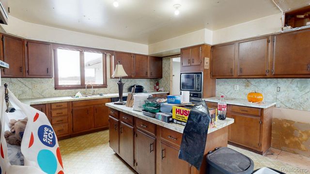 2770 N Geeck Road, Vernon Township, MI 48817