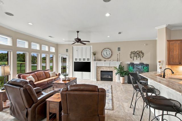 520 Camilla Lane, Lantana, TX 76226