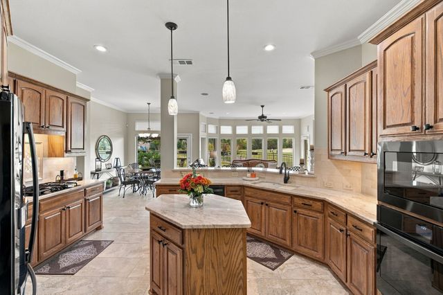 520 Camilla Lane, Lantana, TX 76226