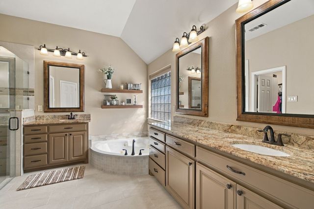 520 Camilla Lane, Lantana, TX 76226