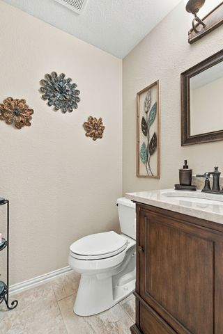520 Camilla Lane, Lantana, TX 76226