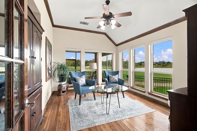 520 Camilla Lane, Lantana, TX 76226