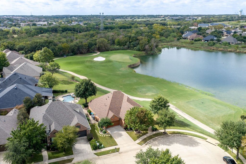 520 Camilla Lane, Lantana, TX 76226 — photo 2