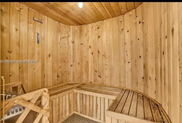 1650 NE 115th St 507, Miami, FL 33181