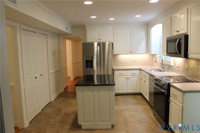 3819 Pebble Creek Rd, Midlothian, VA 23112