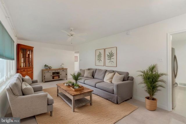 304 E COOVER ST, Mechanicsburg, PA 17055