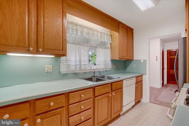 304 E COOVER ST, Mechanicsburg, PA 17055