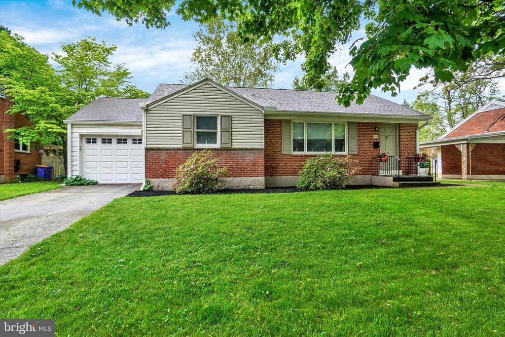304 E COOVER ST, Mechanicsburg, PA 17055