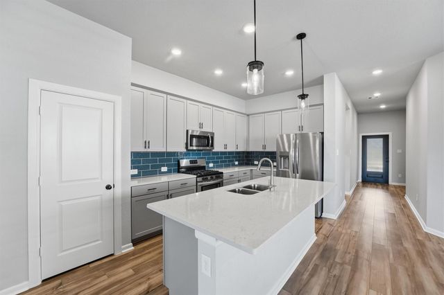 1338 Lakeside Creek Road, Magnolia, TX 77354