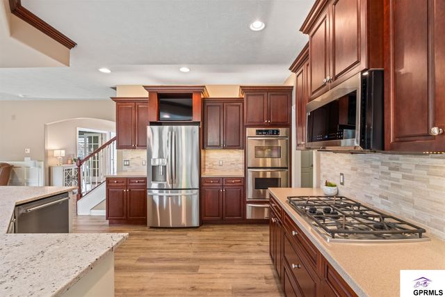 4205 N 195 Street, Elkhorn, NE 68022