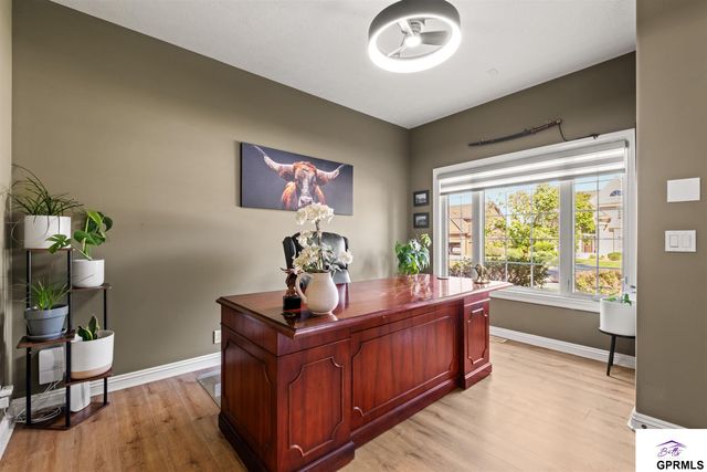 4205 N 195 Street, Elkhorn, NE 68022