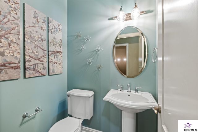 4205 N 195 Street, Elkhorn, NE 68022