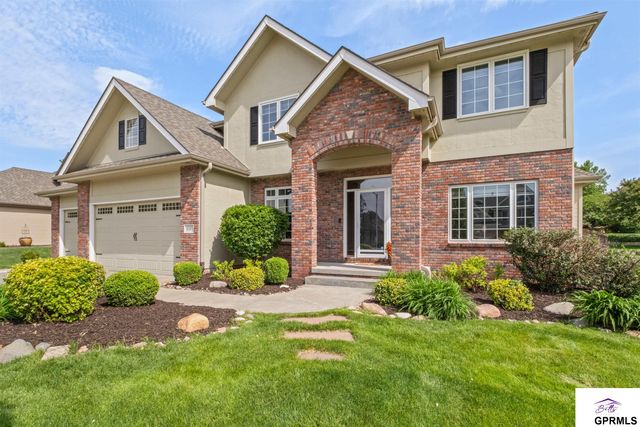 4205 N 195 Street, Elkhorn, NE 68022