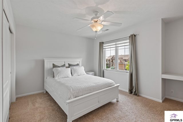 4205 N 195 Street, Elkhorn, NE 68022
